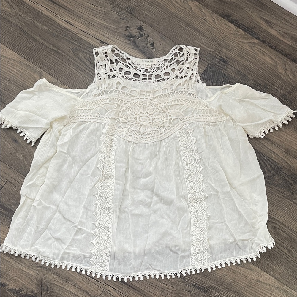 Taylor & Sage Cream Lace Cold Shoulder Blouse